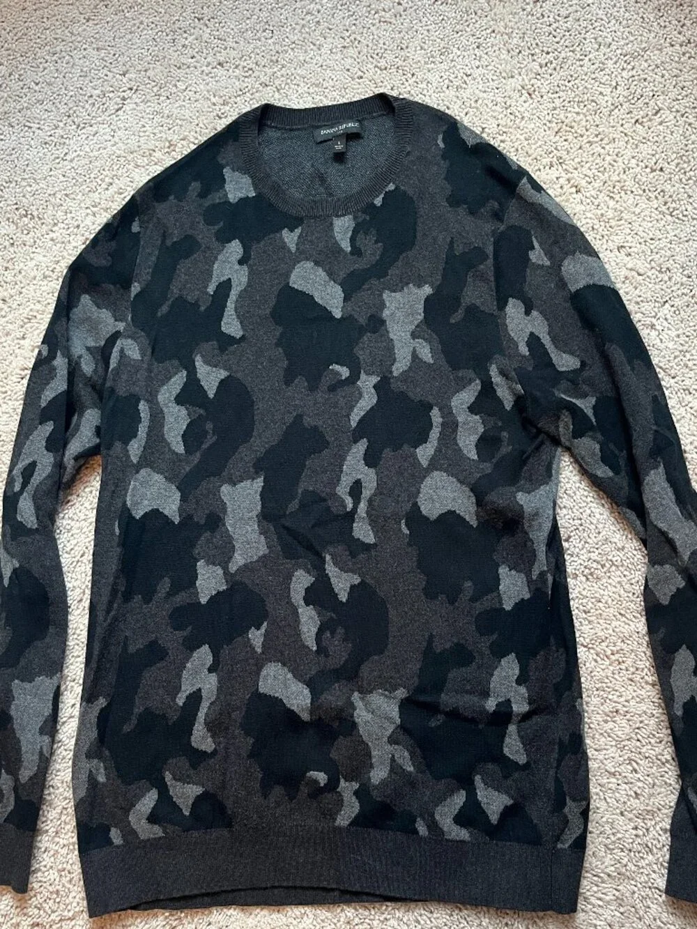 Banana Republic Mens L Camo Crewneck Sweater 100% Cotton Charcoal Black